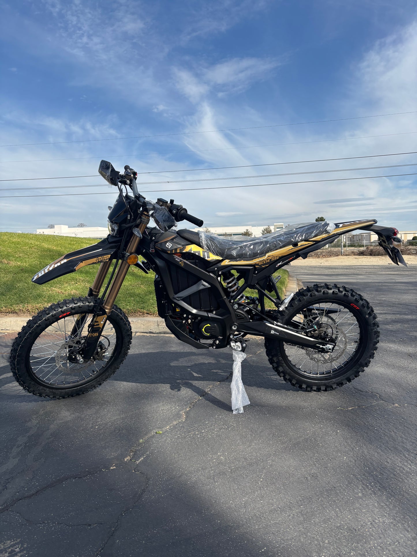 Surron Ultra Bee HP SL  - 21kW  74V 60Ah