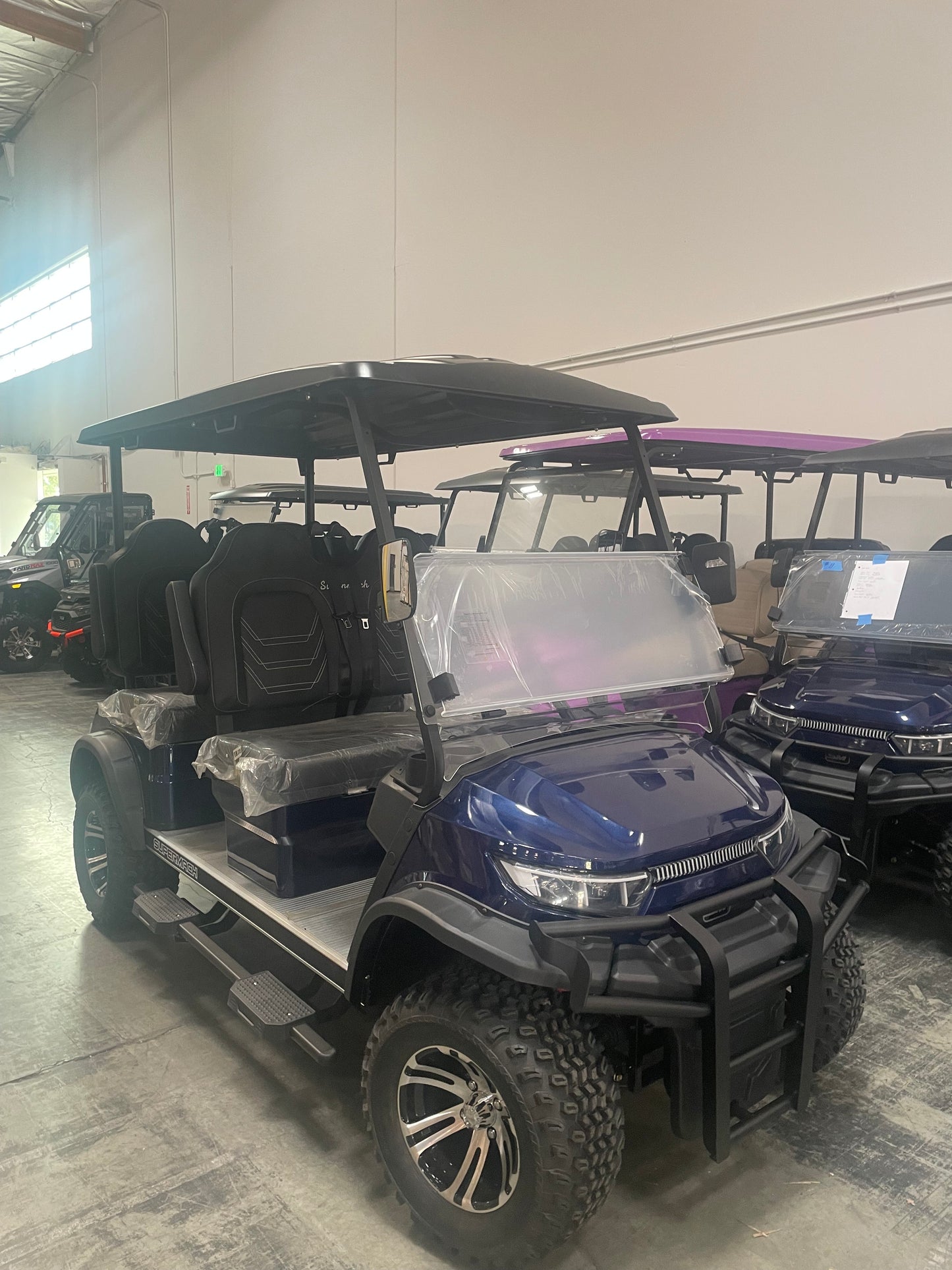 Supermach *NEW* 4-SEATER ELECTRIC GOLF CART