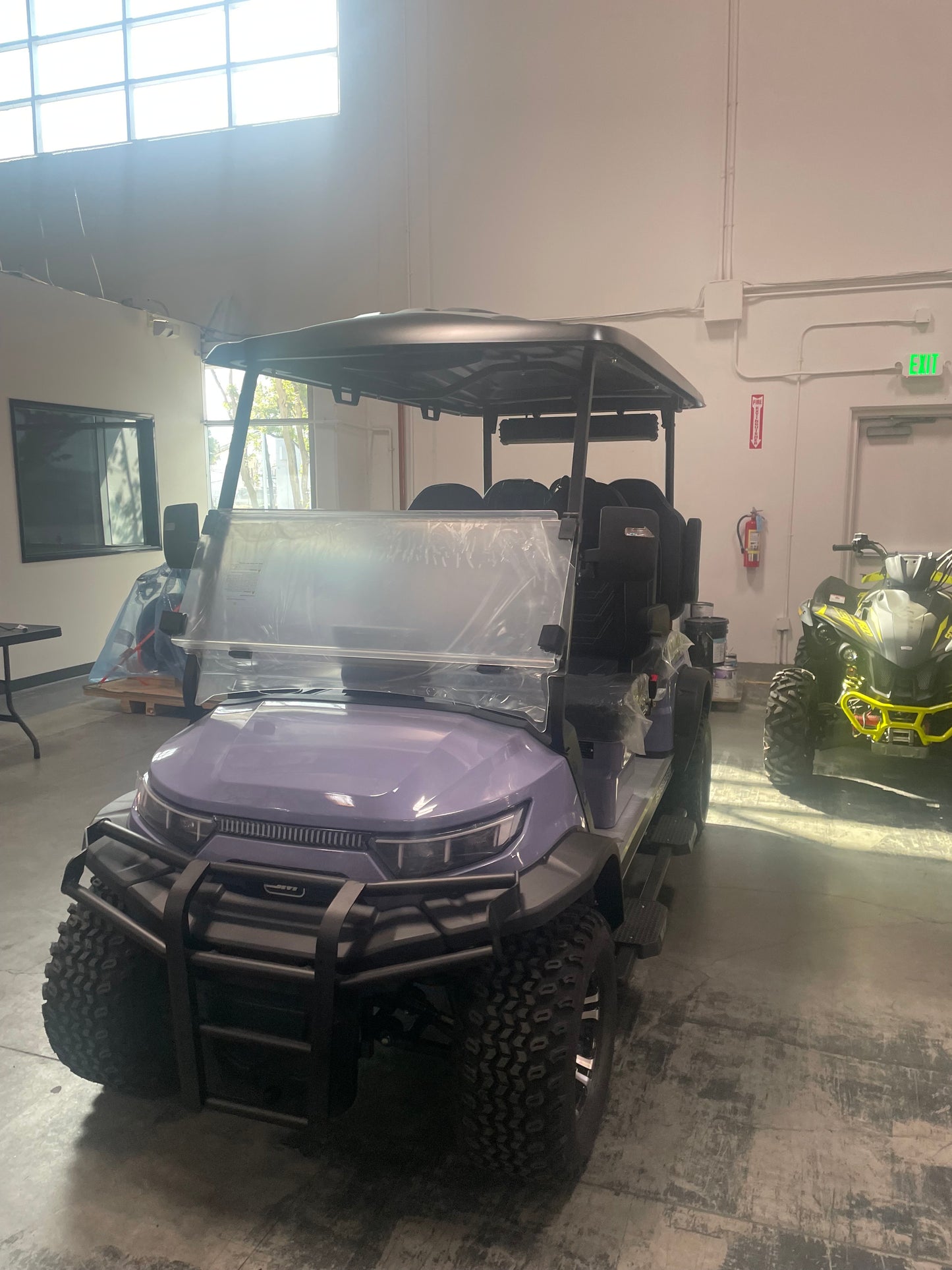 Supermach *NEW* 4-SEATER ELECTRIC GOLF CART