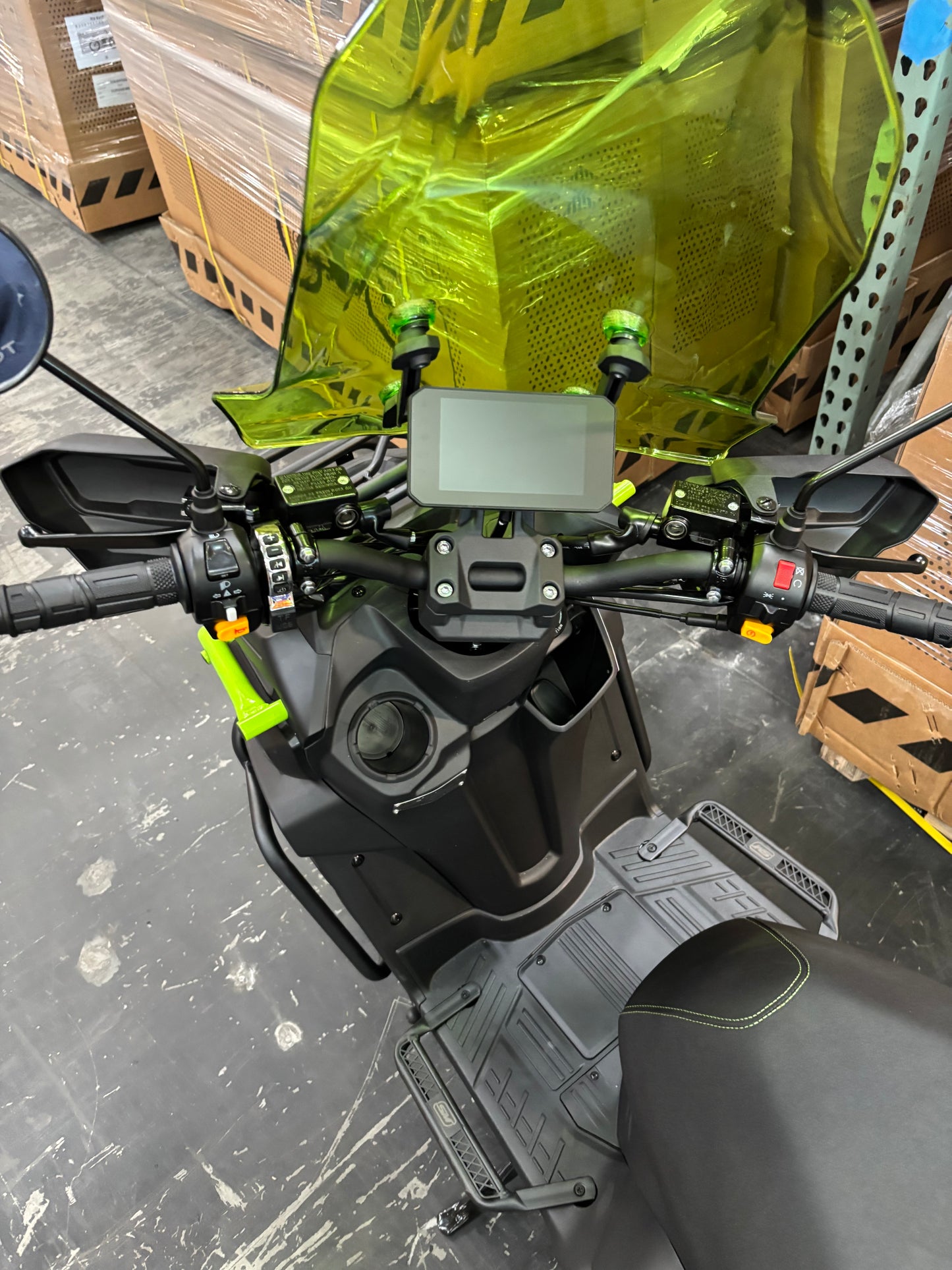 Supermach 200EFI TANK Scooter